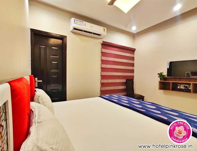 Deluxe Room Hotel Pink Rose Garhshankar Hoshiarpur