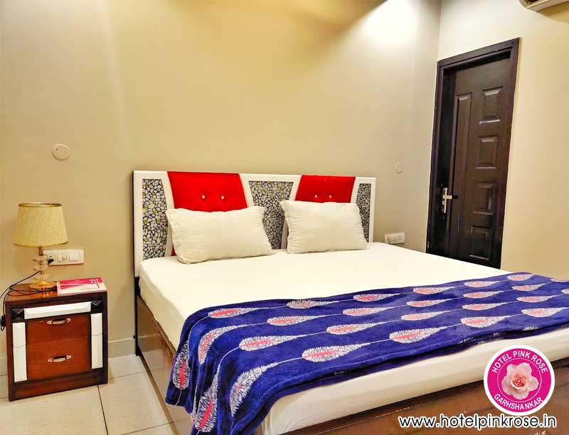 Deluxe Room Hotel Pink Rose Garhshankar Hoshiarpur